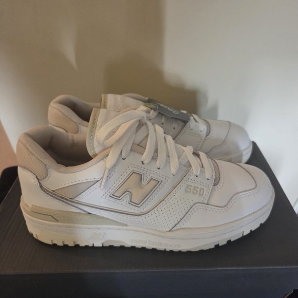 New Balance White New Leather Sneakers - Picture 2 of 5
